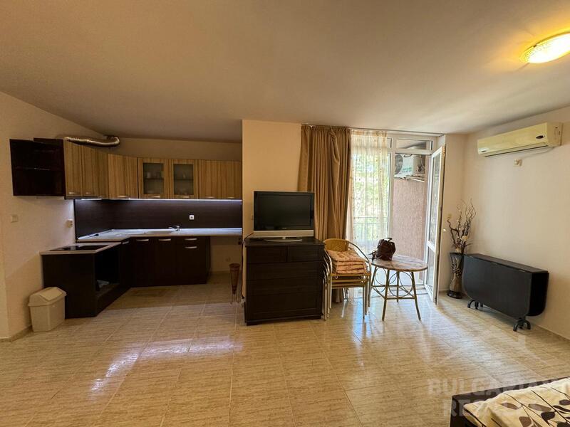 Výhodná ponuka! Priestranné štúdio s výhľadom na bazén ID: 4551 - Фото2