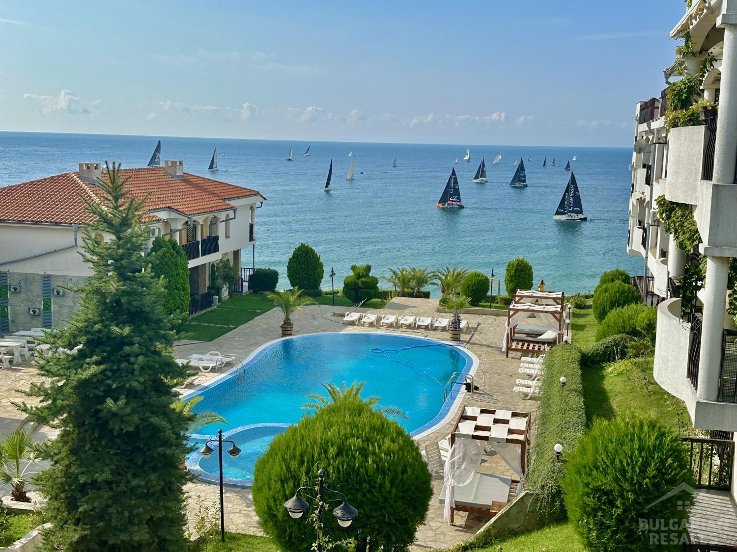 First line! Luxury apartment with sea and mountain views ID: 5660 - Photo 2