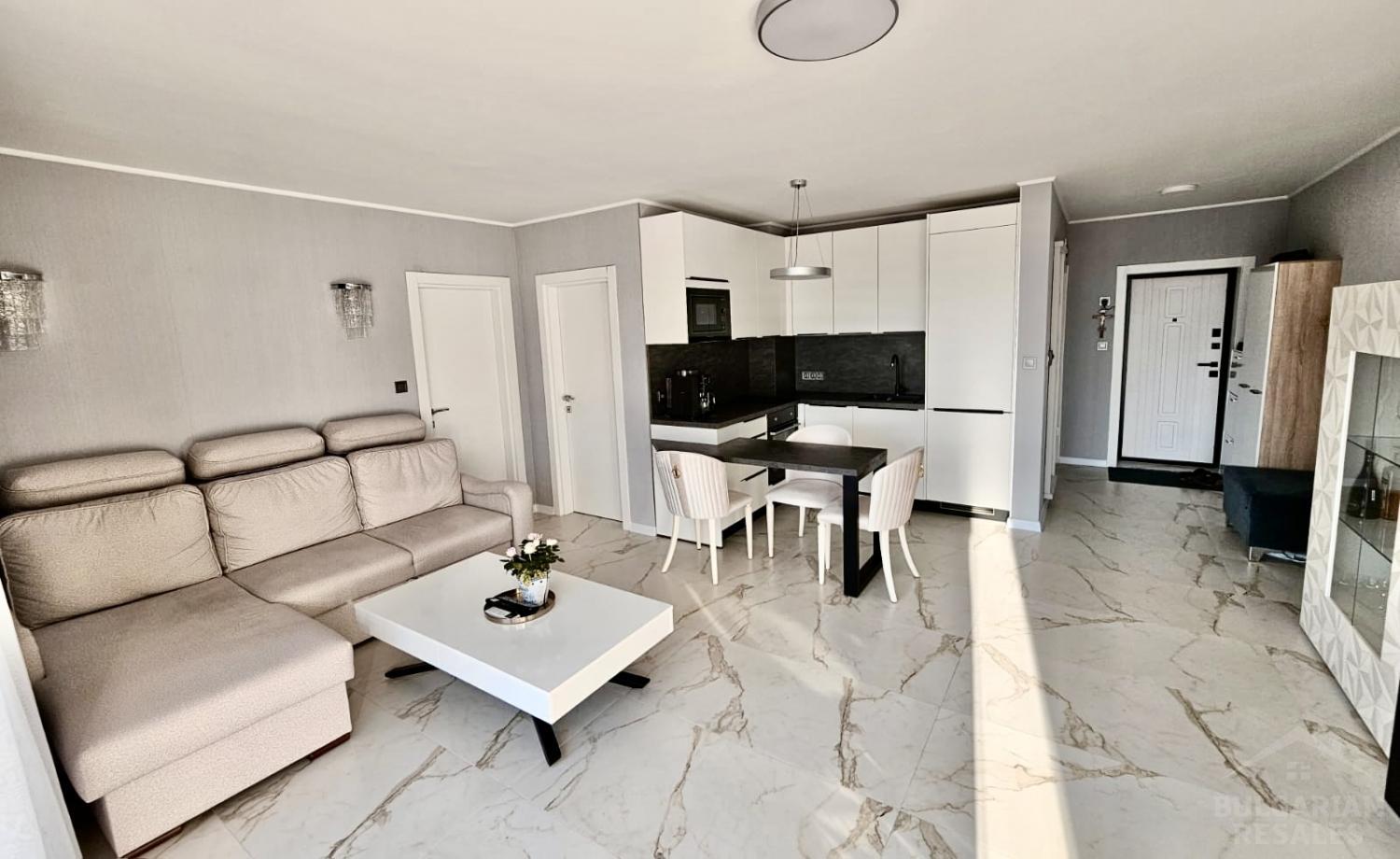 Pierwsza linia! Luksusowy apartament z widokiem na morze i góry ID: 5660 - Фото2