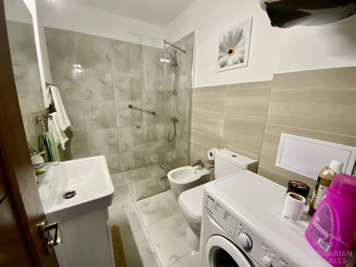 Apartament z 2 sypialniami w przytulnym kompleksie na wybrzeżu ID: 5608 - Фото17