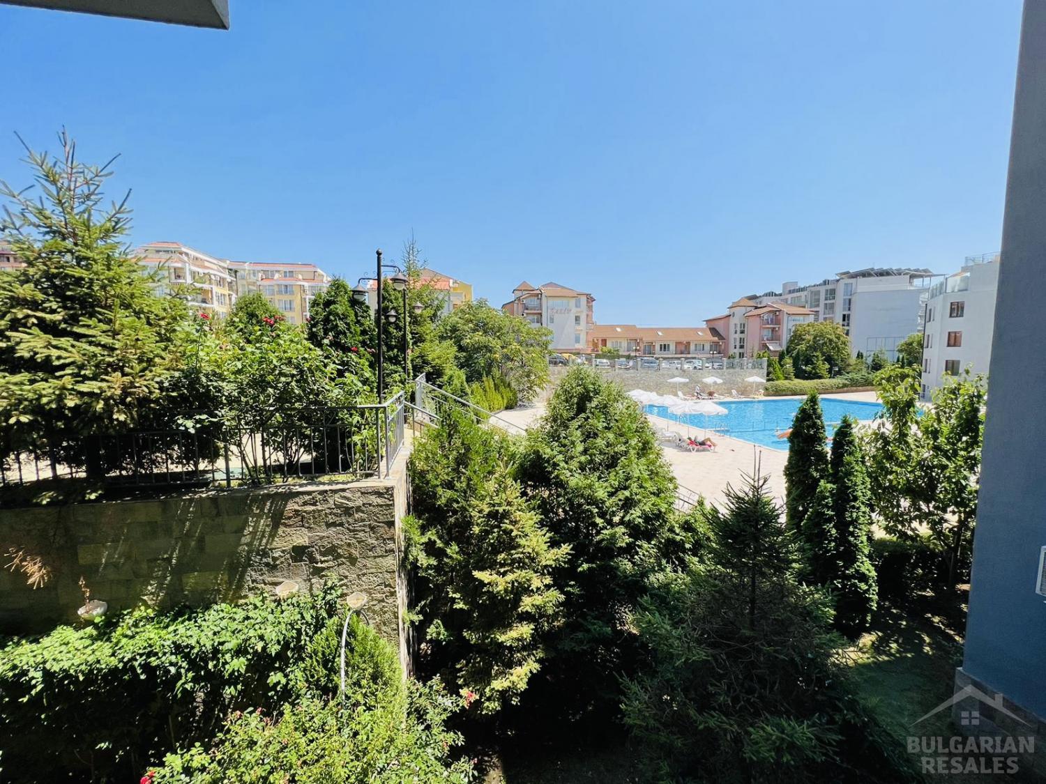 Първа линия и гледка към басейна! Апартамент в „Sun Wave“ ID: 4821 - Снимка 12