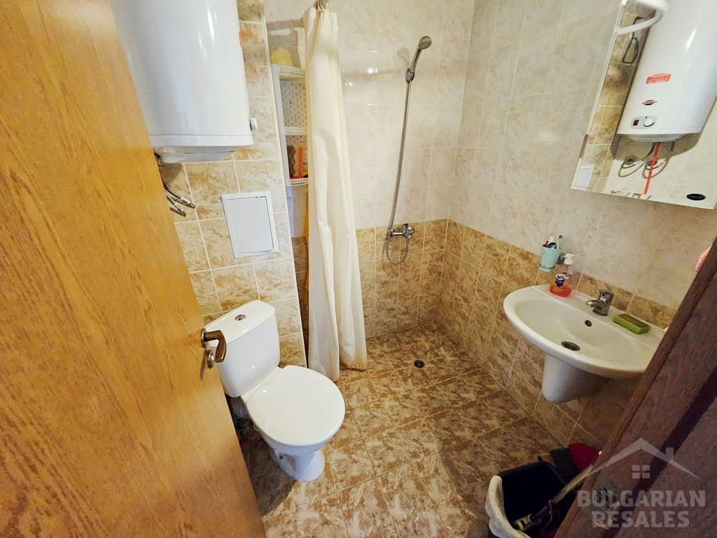 Атрактивна цена и изглед към басейна! Инвестирайте! ID: 5251 - Снимка 10