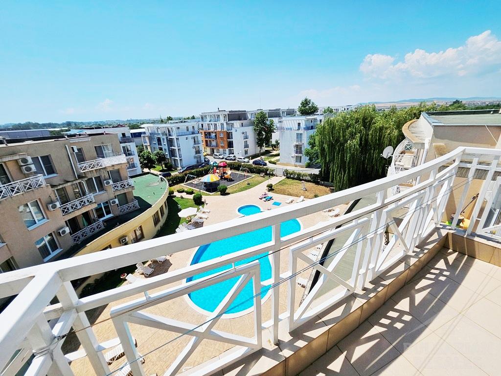 Атрактивна цена и изглед към басейна! Инвестирайте! ID: 5251 - Снимка 11