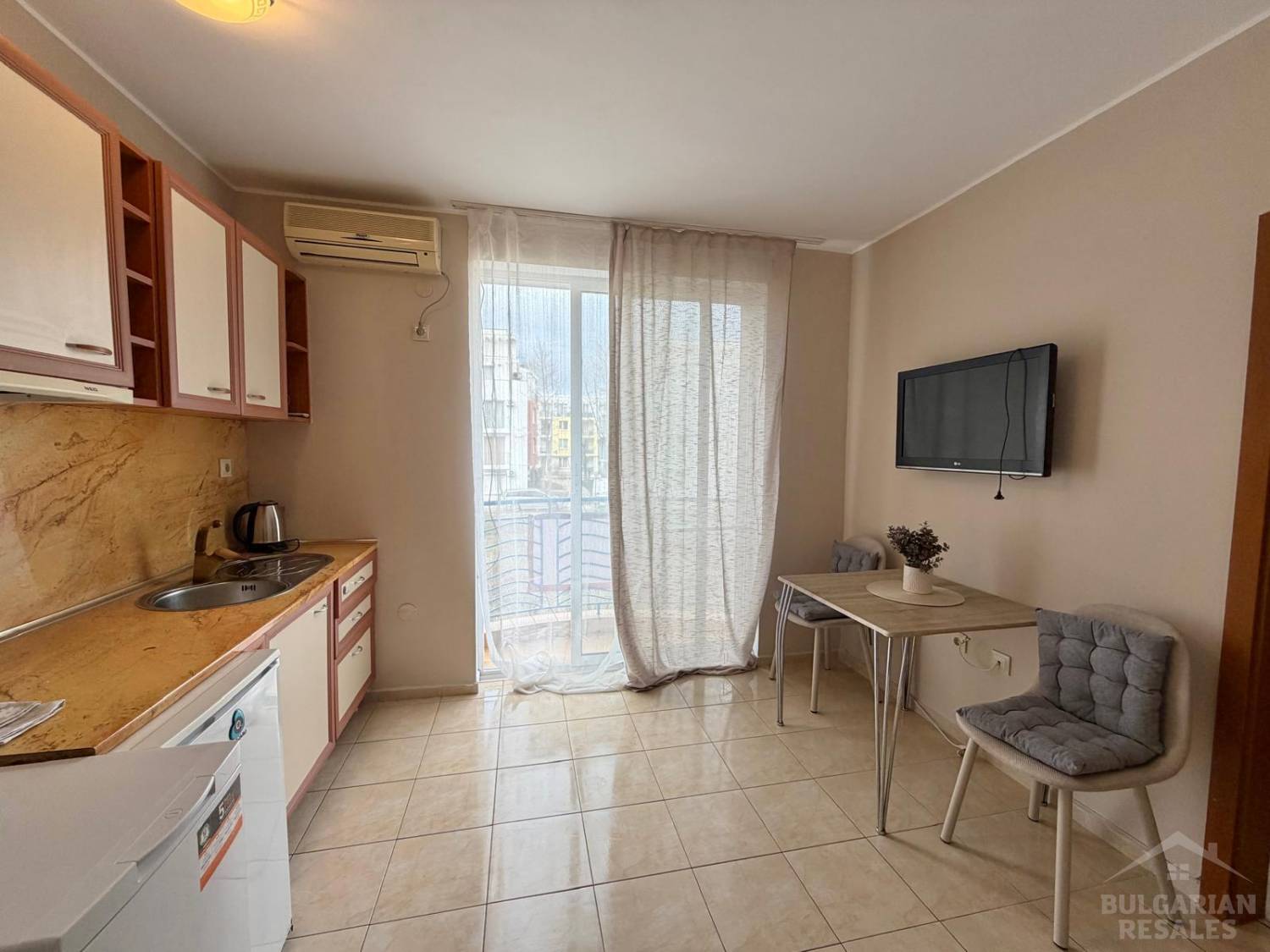 Affordable One-Bedroom Apartment in Sunny Beach ID: 6015 - Photo 2