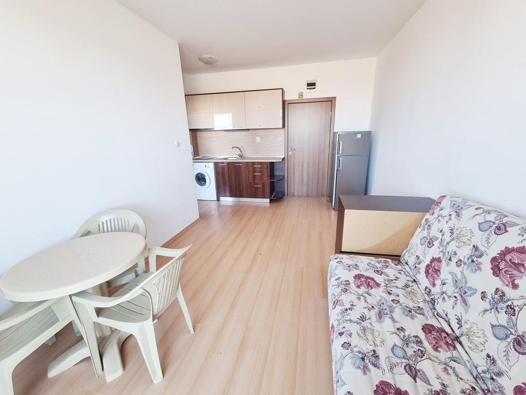 Lacný byt s oddelenou spálňou vo veľkom komplexe ID: 5590 - Фото1