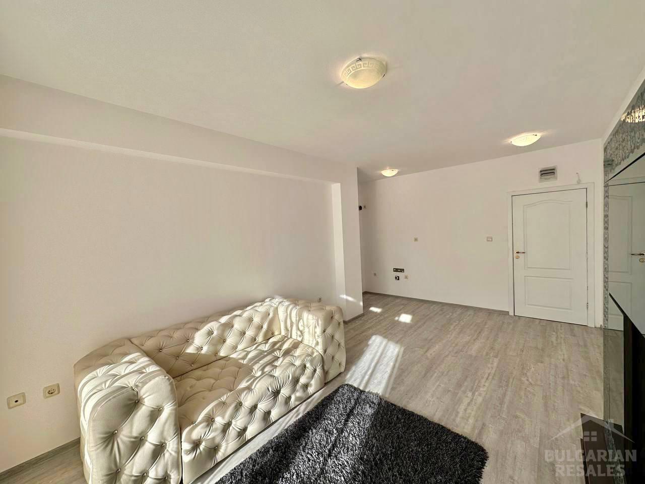 Квартира в тихом районе с ремонтом и частично мебелью ID: 3248 - Фото2