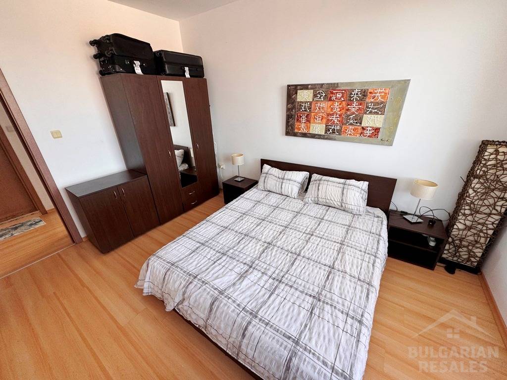 Two bedrooms, new furniture, pool view ID: 6425 - Photo 9