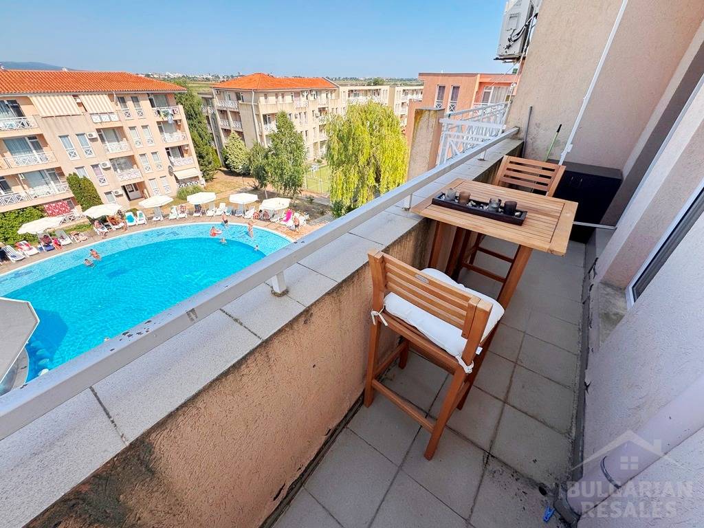 Two bedrooms, new furniture, pool view ID: 6425 - Photo 12