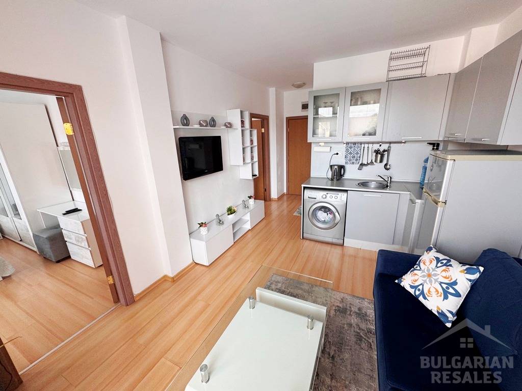 Two bedrooms, new furniture, pool view ID: 6425 - Photo 2