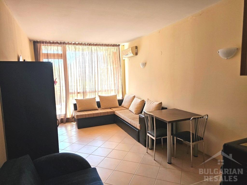 Студия с видом на бассейн в современном комплексе ID: 4918 - Фото 2