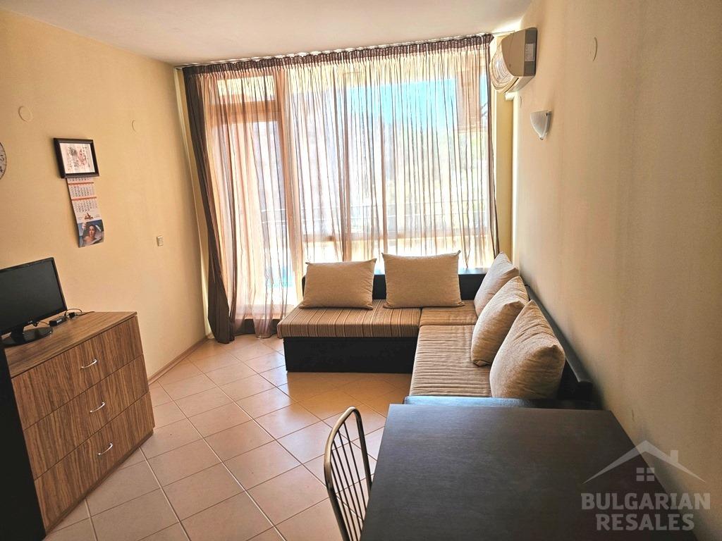 Студия с видом на бассейн в современном комплексе ID: 4918 - Фото 3