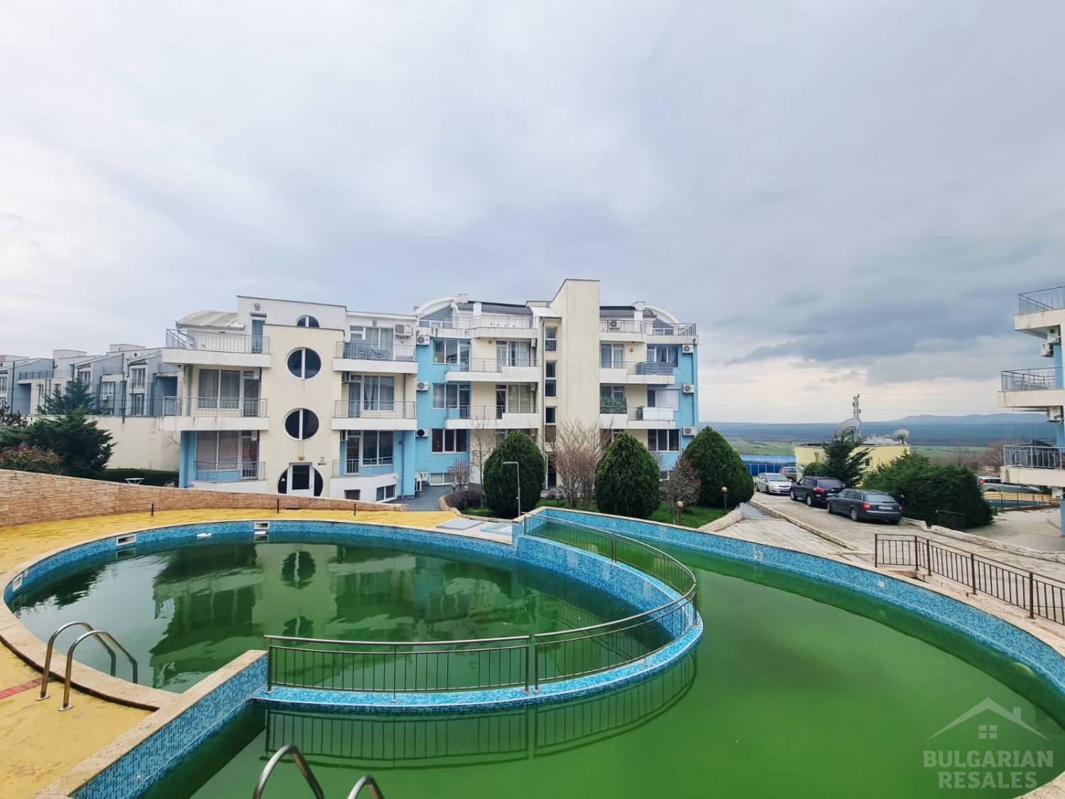 Niedroga kawalerka w kompleksie z basenami i rozległym terenem ID: 6063 - Фото13