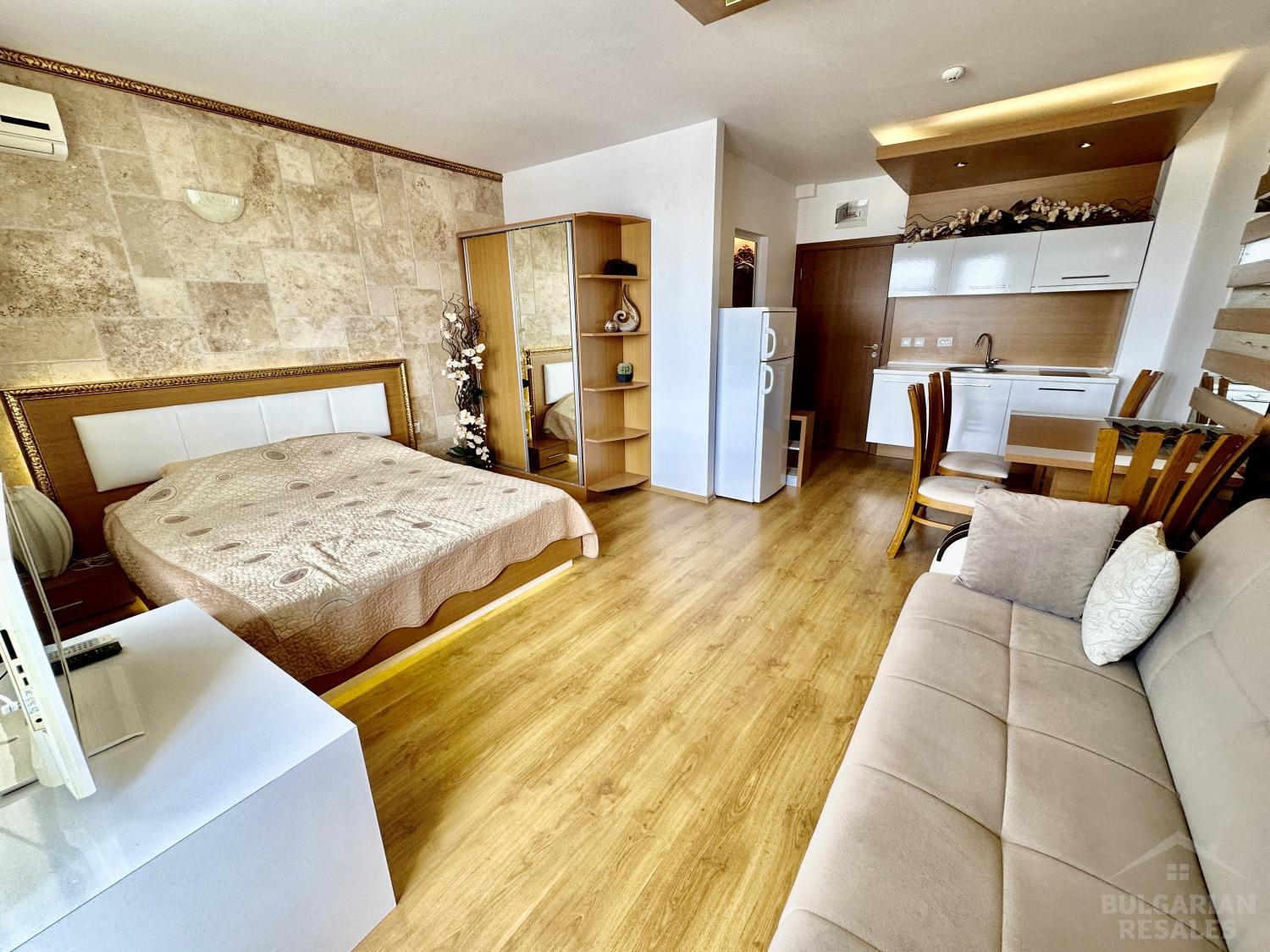 Красиво обзаведено студио в Sweet Home ID: 4144 - Снимка 1