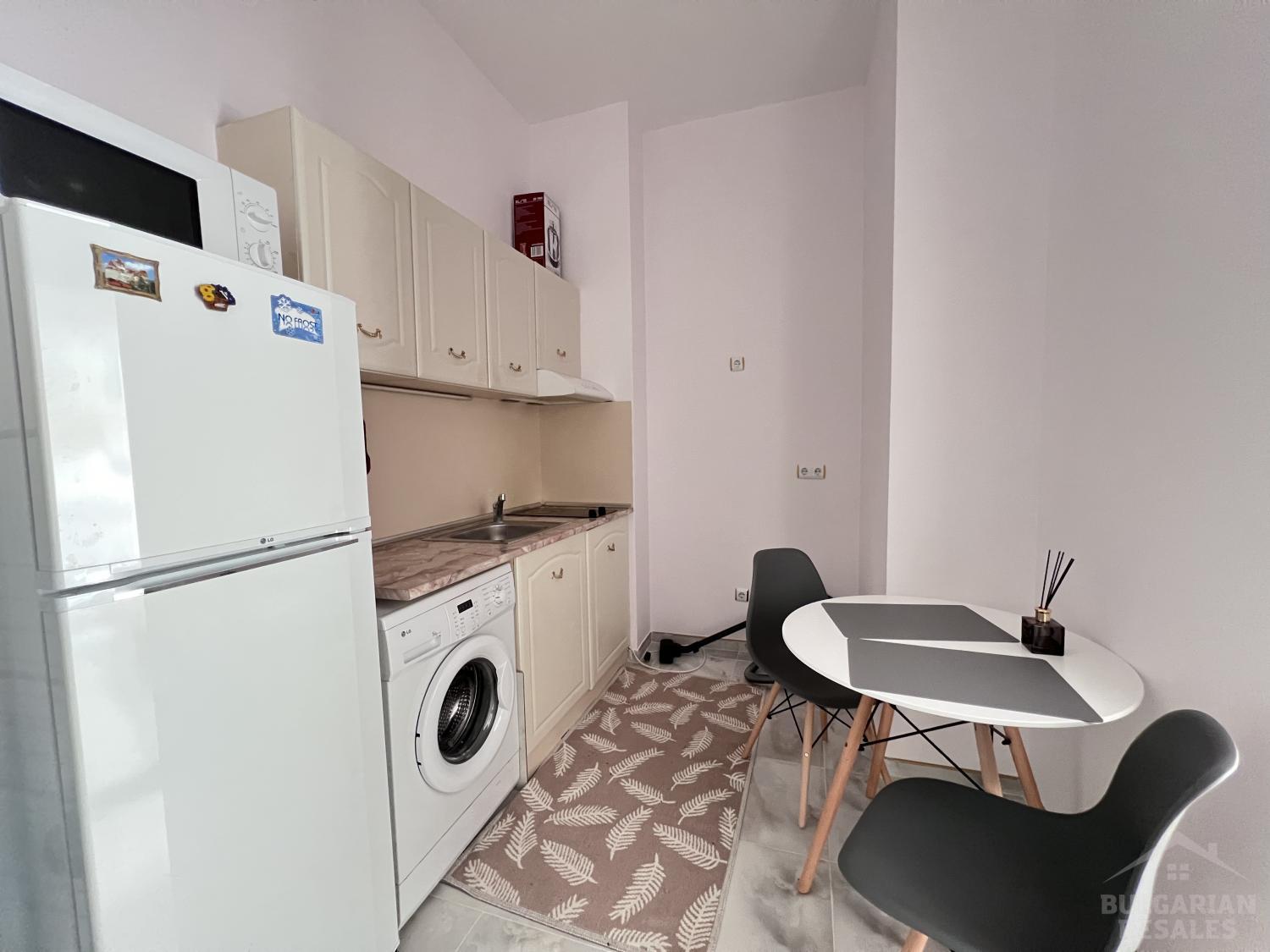 Mieszkanie z nowymi meblami, pierwsza linia, boczny widok na morze! ID: 4244 - Фото2