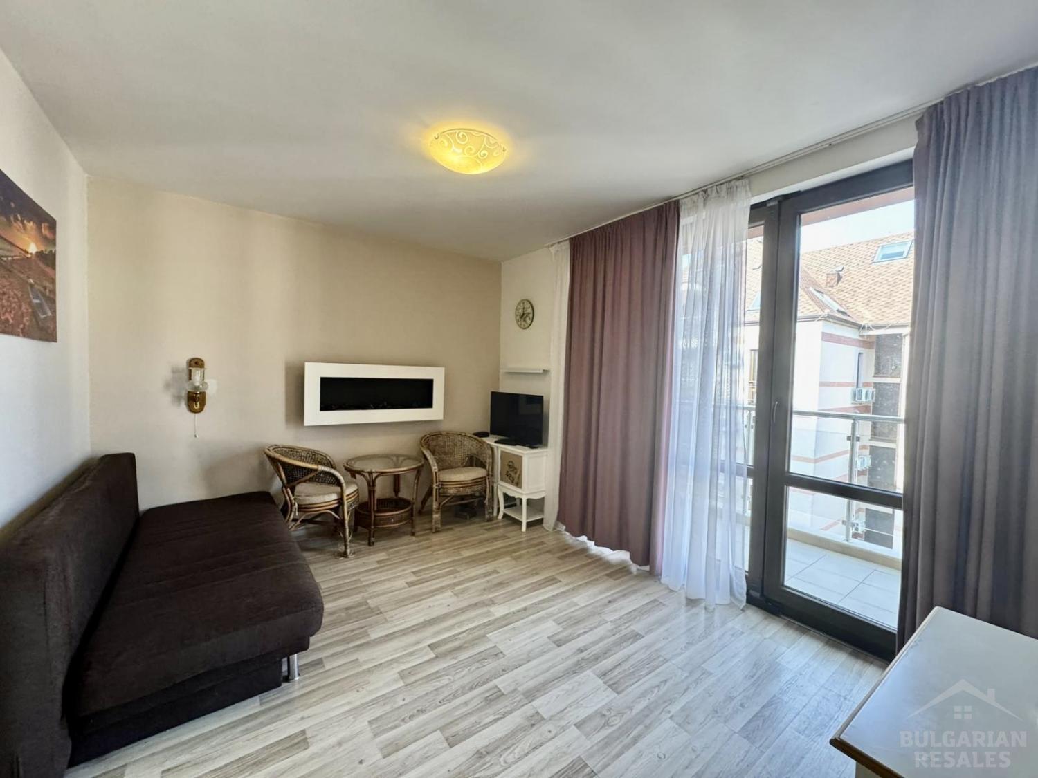 Хубав светъл апартамент с гледка към басейна ID: 4827 - Снимка 3