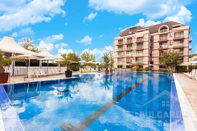 Студия с отдельной кухней в комплексе 