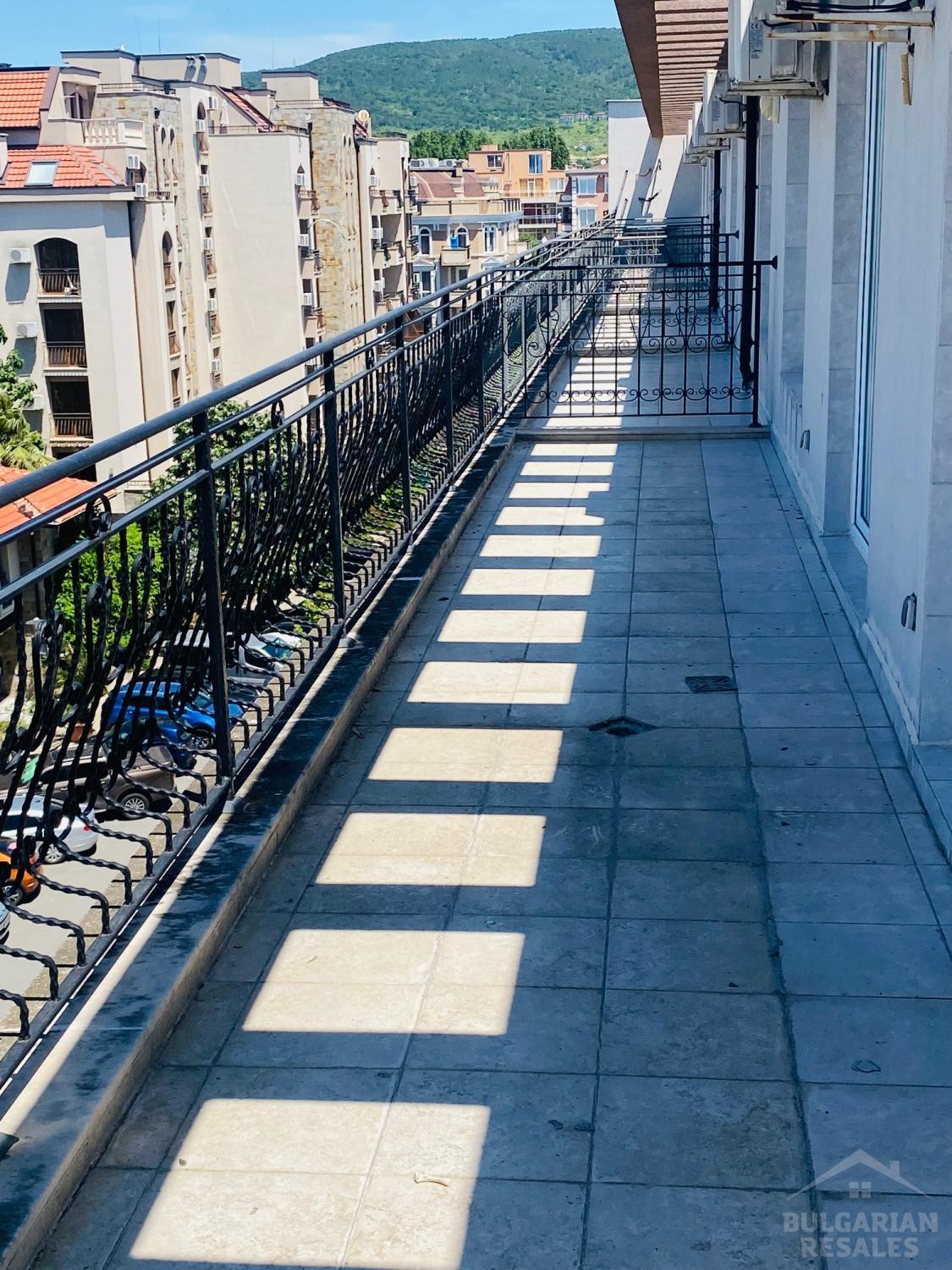 Квартира с большой террасой в престижном комплексе ID: 3437 - Фото 13