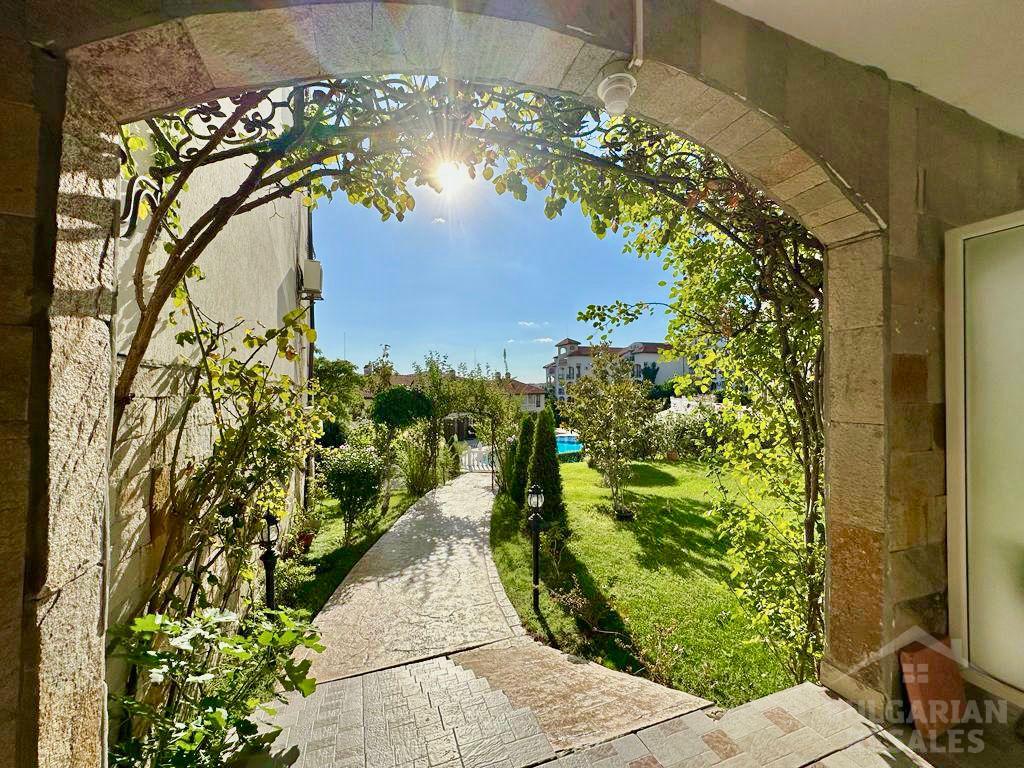 Flat in a complex with a gorgeous area ID: 3696 - Photo 12