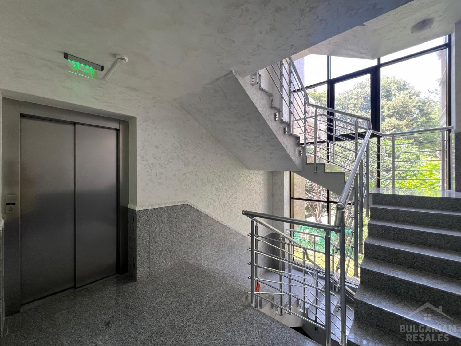 Modern renovated studio apartment with sea view, Valencia Gardens complex ID: 5902 - Photo 18