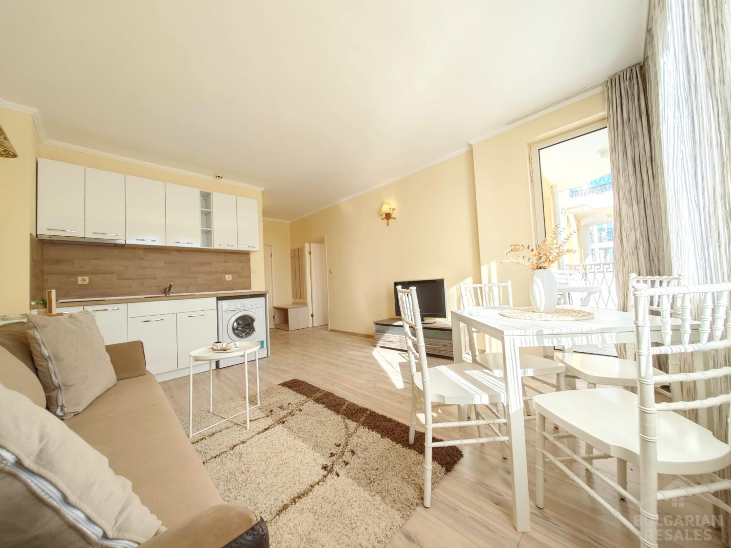 Bargain! Flat 50 metres from the beach! ID: 4140 - Photo 3