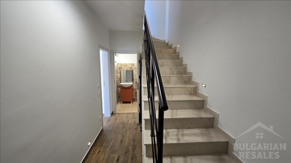 Kup teraz! Dwa piętra i patio w willi ID: 5368 - Фото10