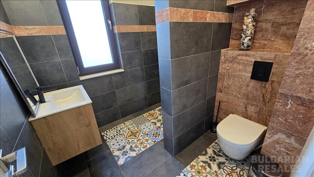 Kup teraz! Dwa piętra i patio w willi ID: 5368 - Фото18