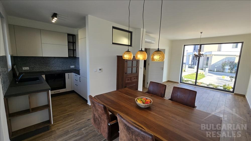 Kúpiť teraz! Dve poschodia a terasa na vile ID: 5368 - Фото4