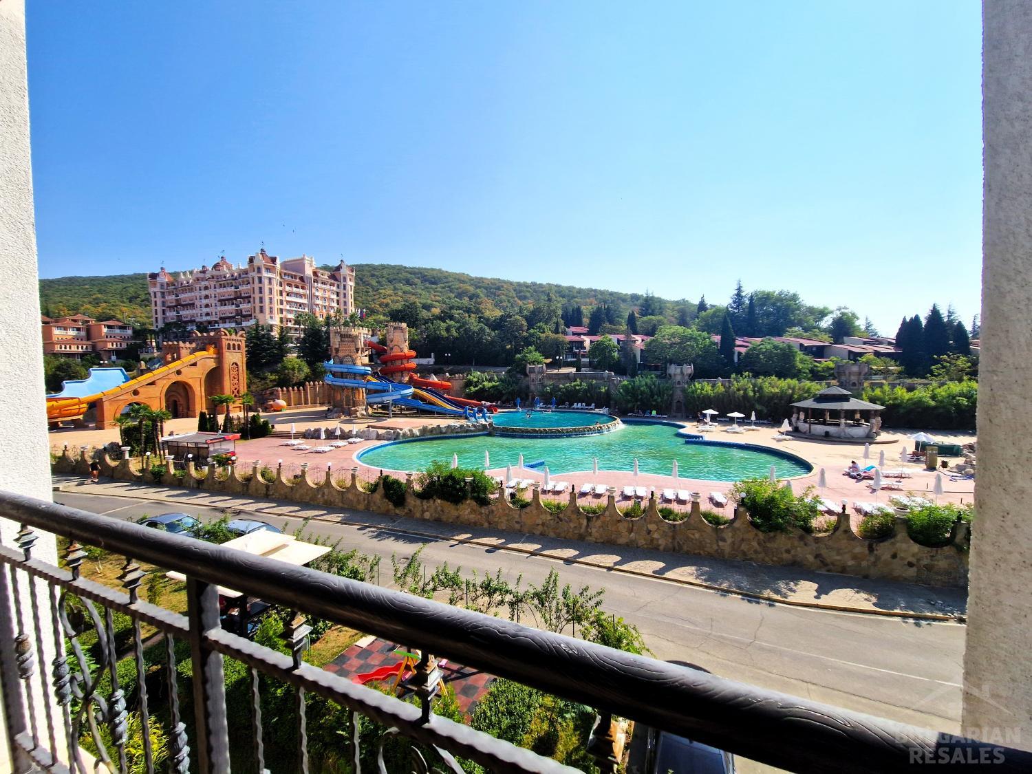 Апартамент в Елените в комплекс с плувен басейн ID: 4567 - Снимка 1