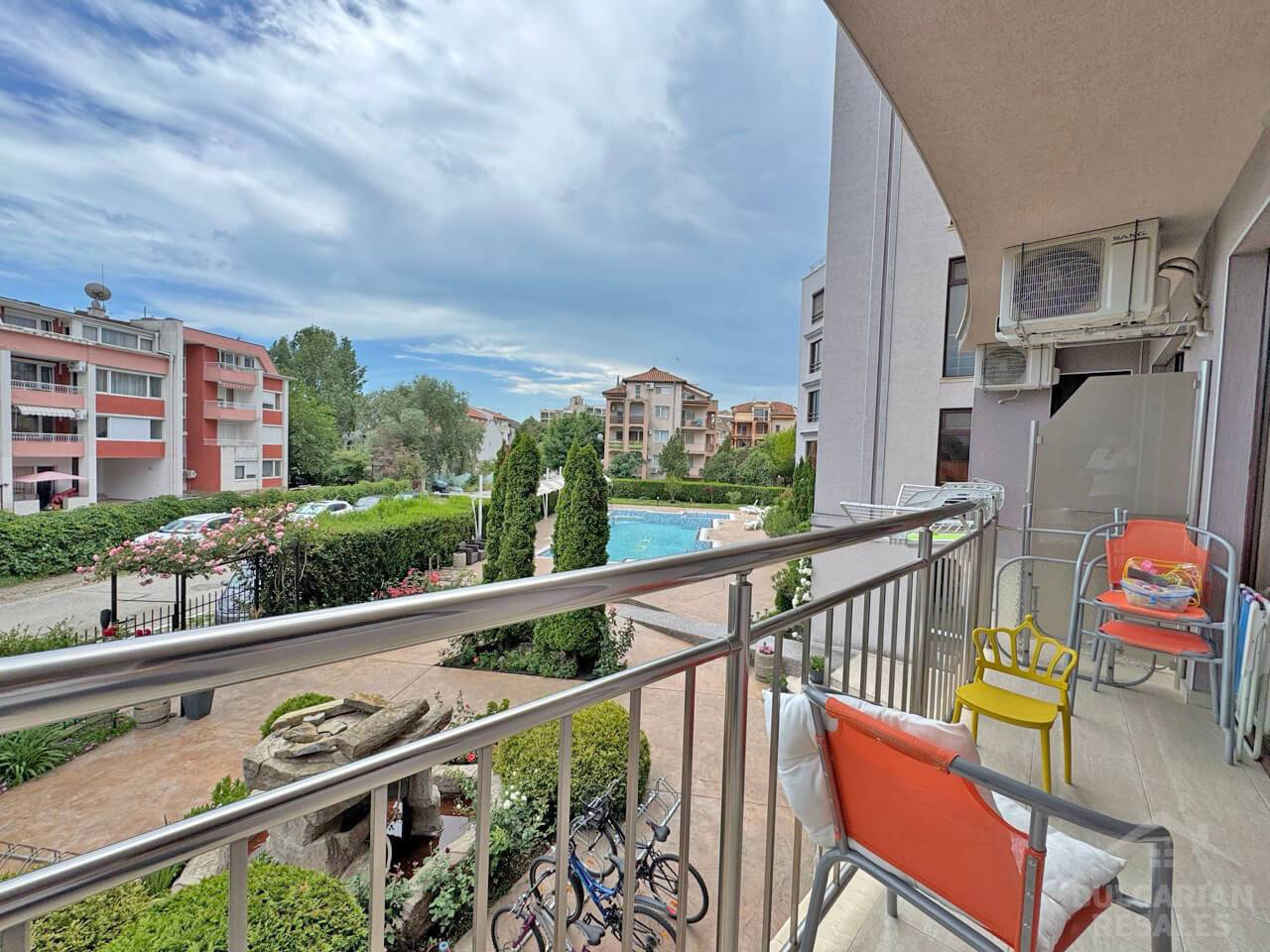 Pool view. Apartment for a large family in the “VIP Image” complex ID: 6206 - Photo 12