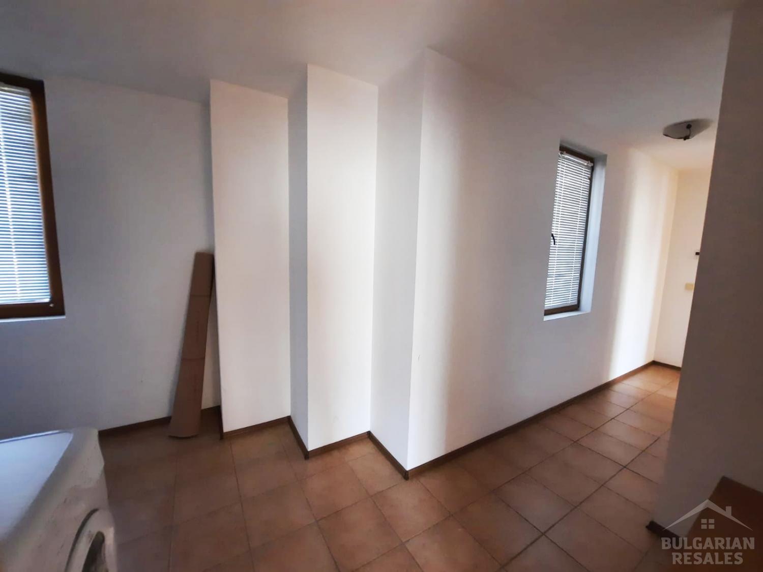 Dobra cena za duże mieszkanie w najlepszej części Słonecznego Brzegu ID: 2526 - Фото24
