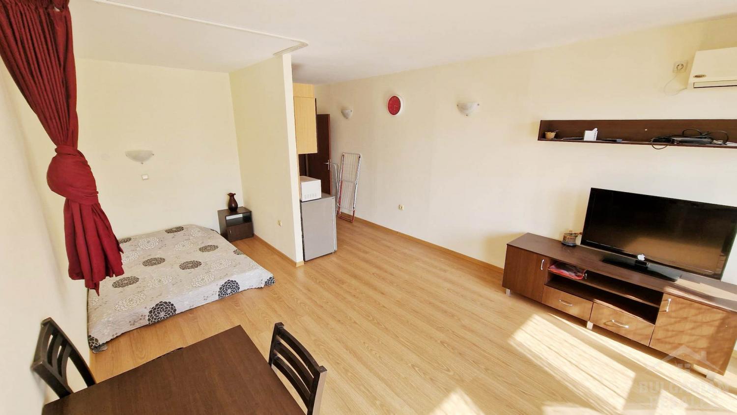 Голямо студио с отделна зона за спалня ID: 2068 - Снимка 1